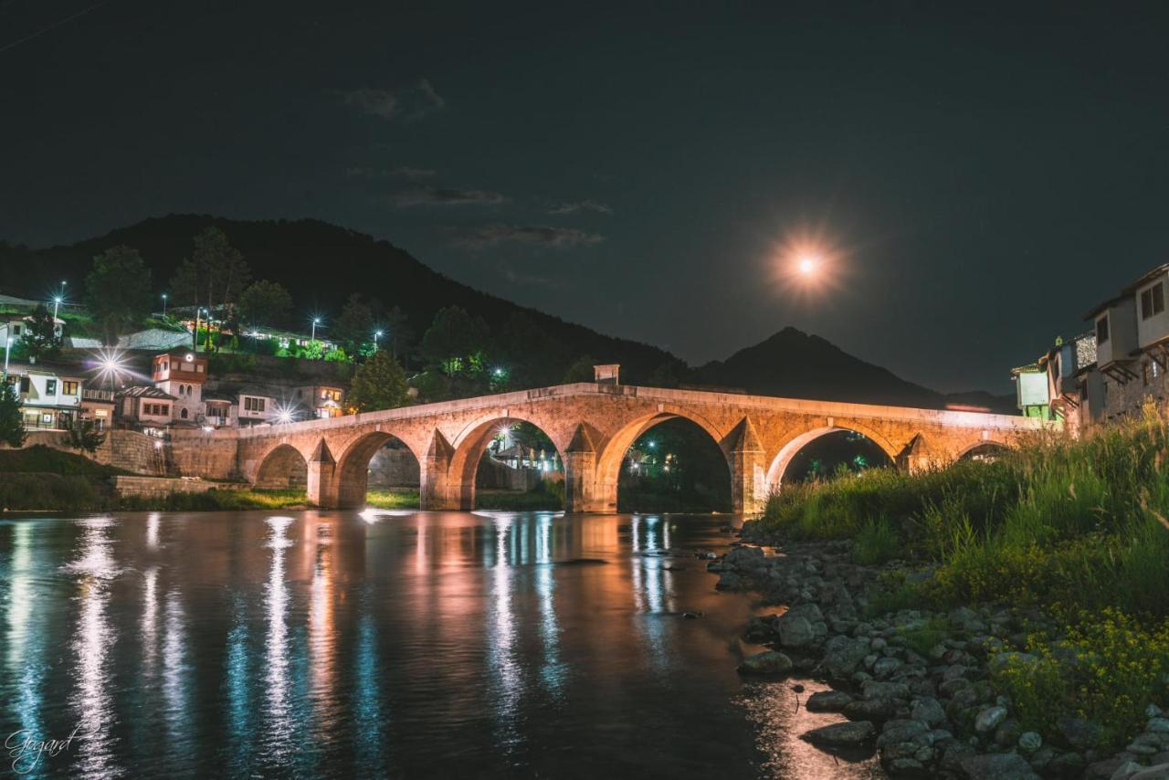 Big Mama'S Apartments Konjic Eksteriør billede